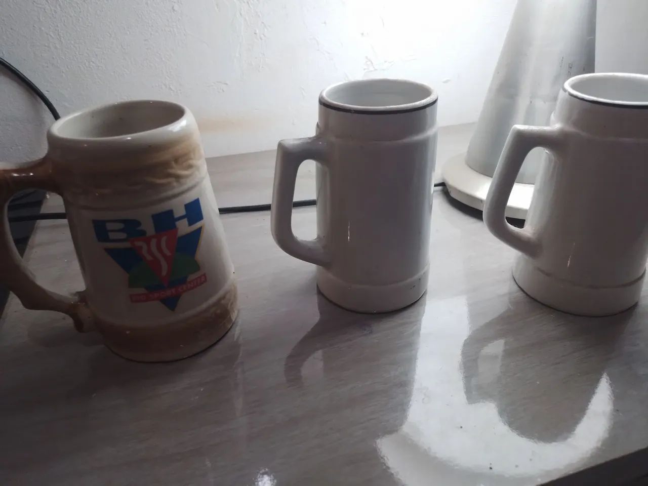Canecas de Cerâmica Antigos
