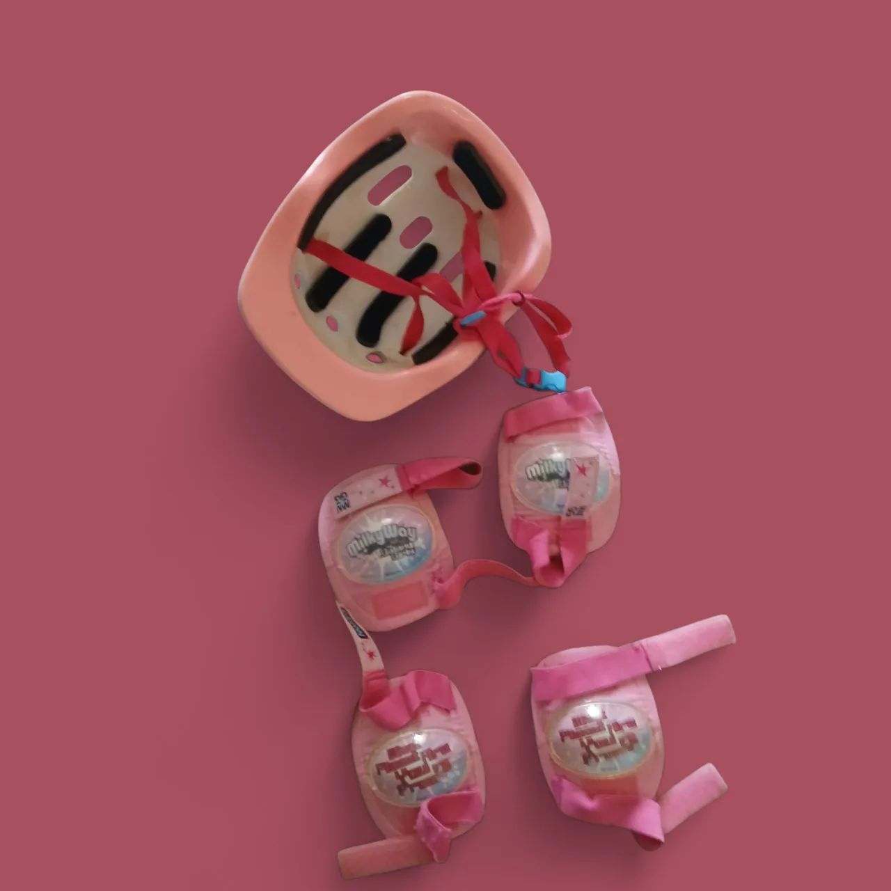 Kit proteção infantil  capacetes com acessórios  - Foto 3
