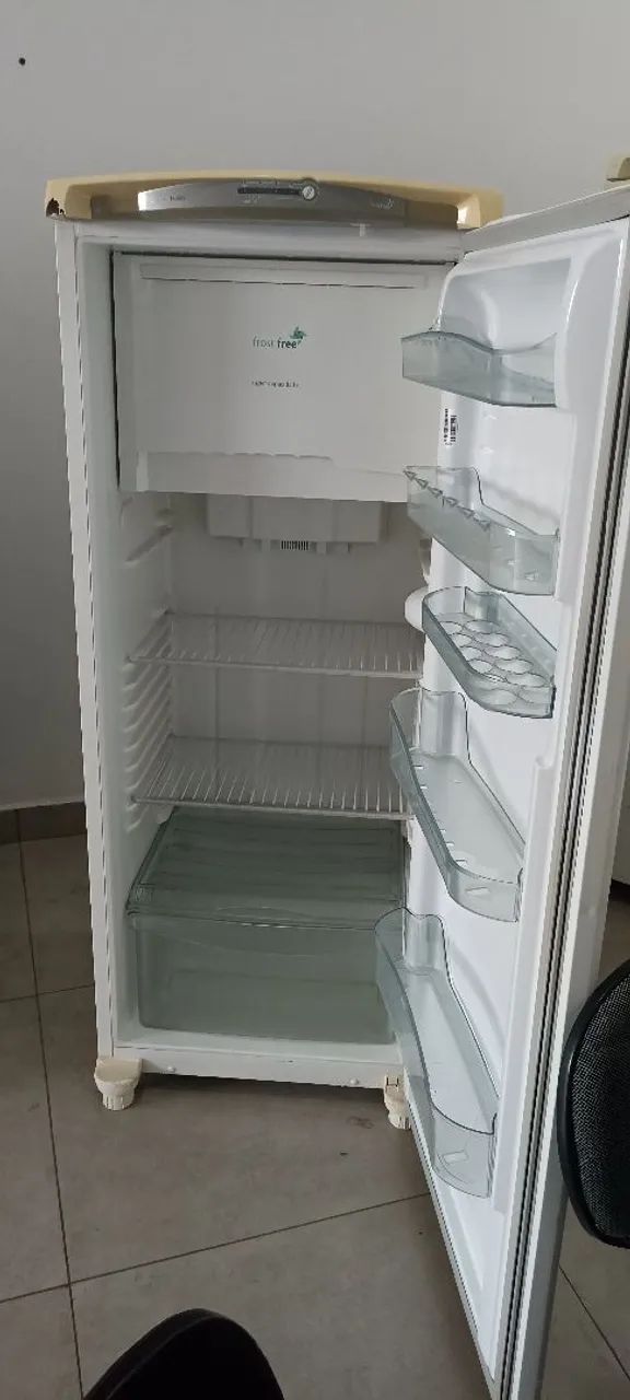 Geladeira Consul Frost Free 110V - Foto 2