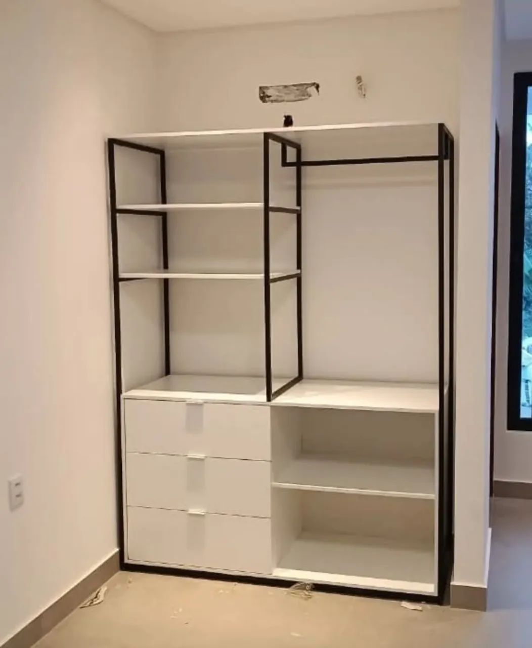 Modulo closet planejado, roupeiro estilo industrial.