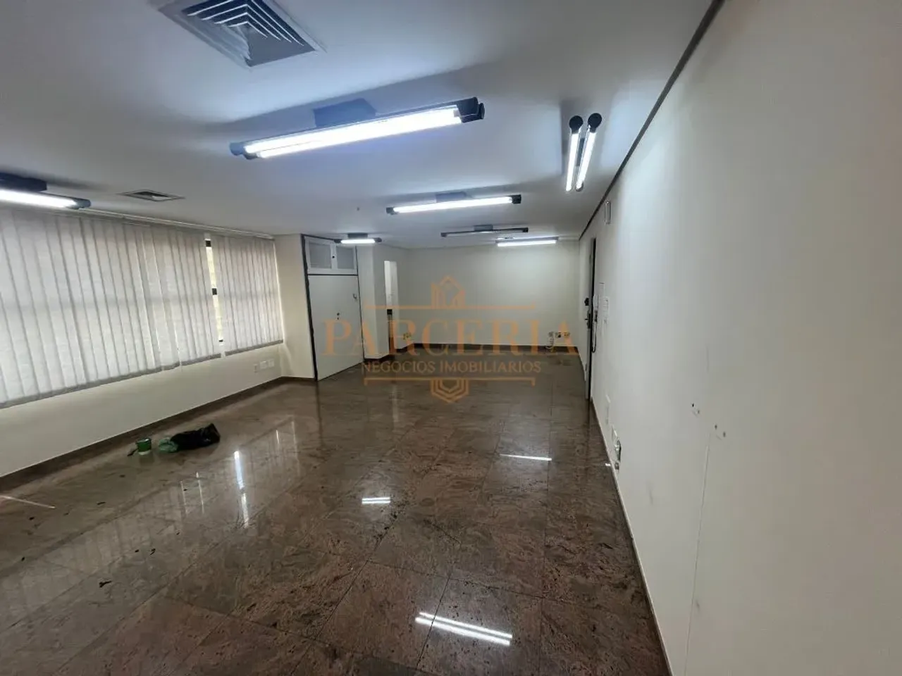Sala Comercial para Locação no Centro