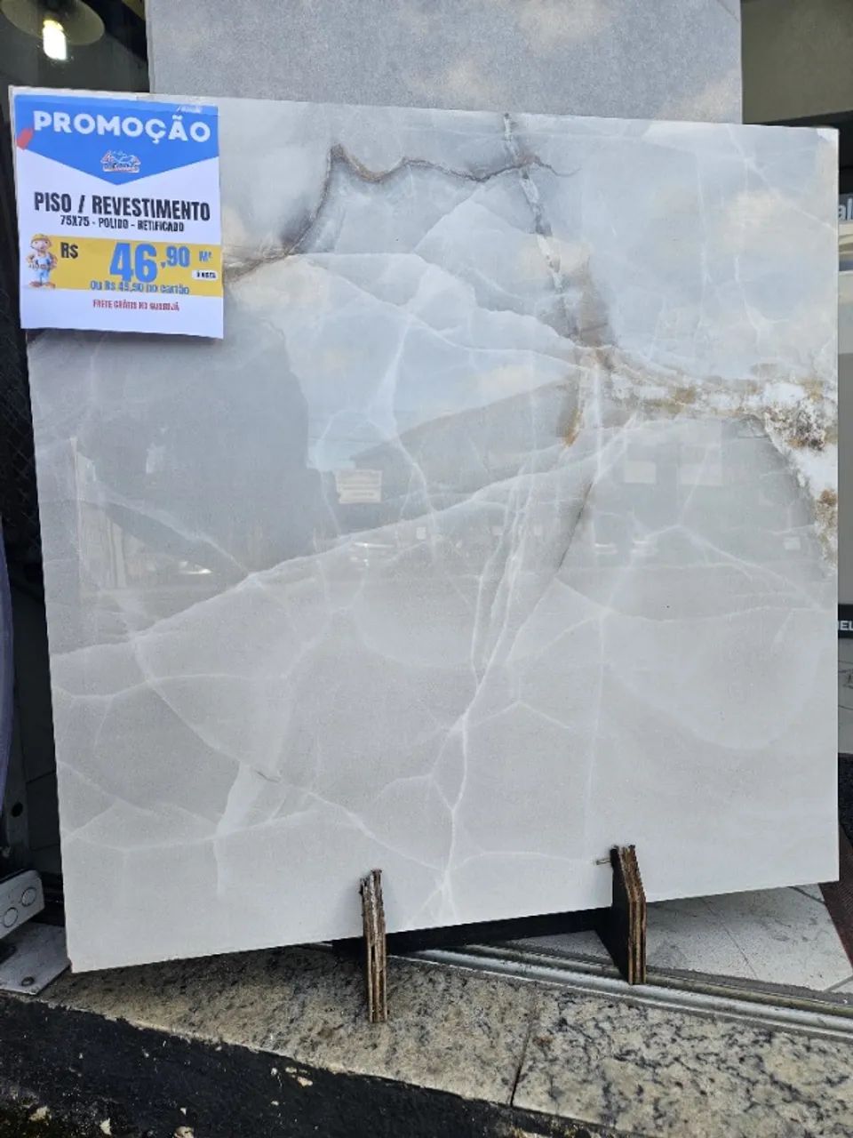 Piso e Revestimento Polido 75x75 Karina - Foto 2