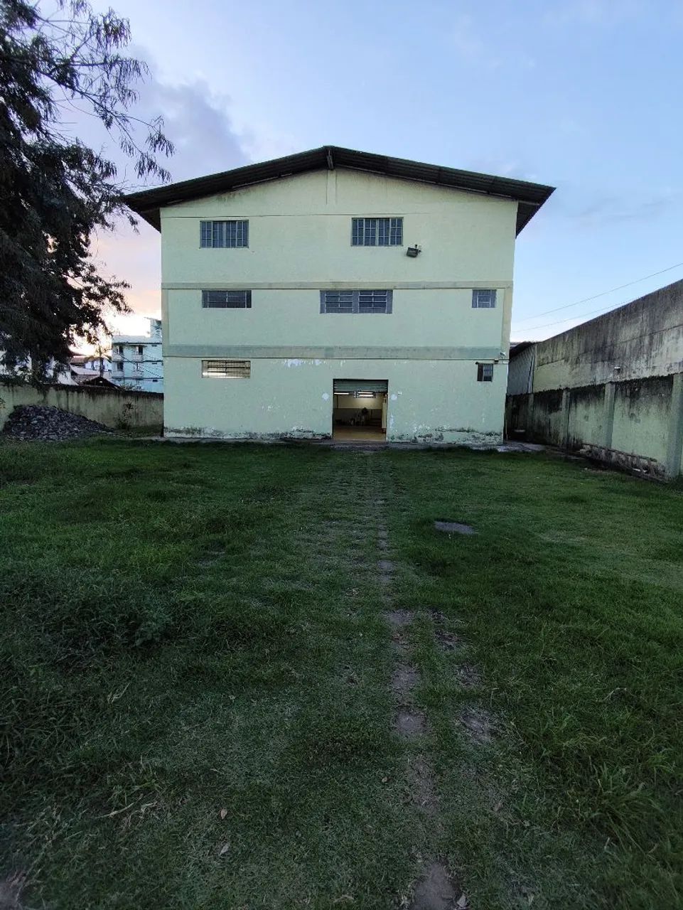 Galpão polo santa Inês 