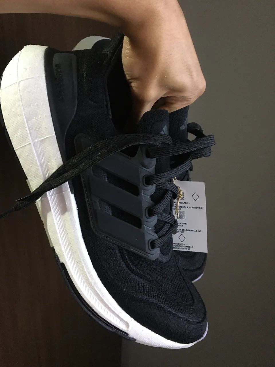 Tênis Adidas Ultraboost 40