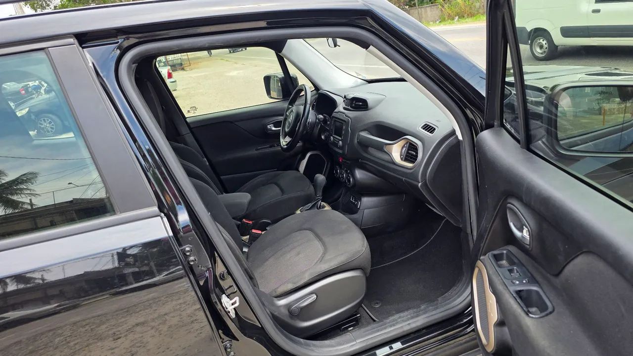 Jeep Renegade Longitude 1.8 4X2 Flex 16V Aut. 2016 - Foto 6