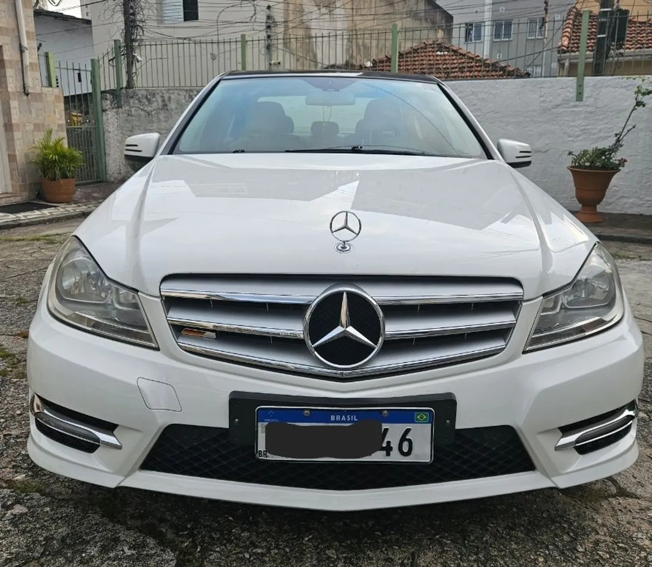 MERCEDES-BENZ C-180 2013 Usados e Novos