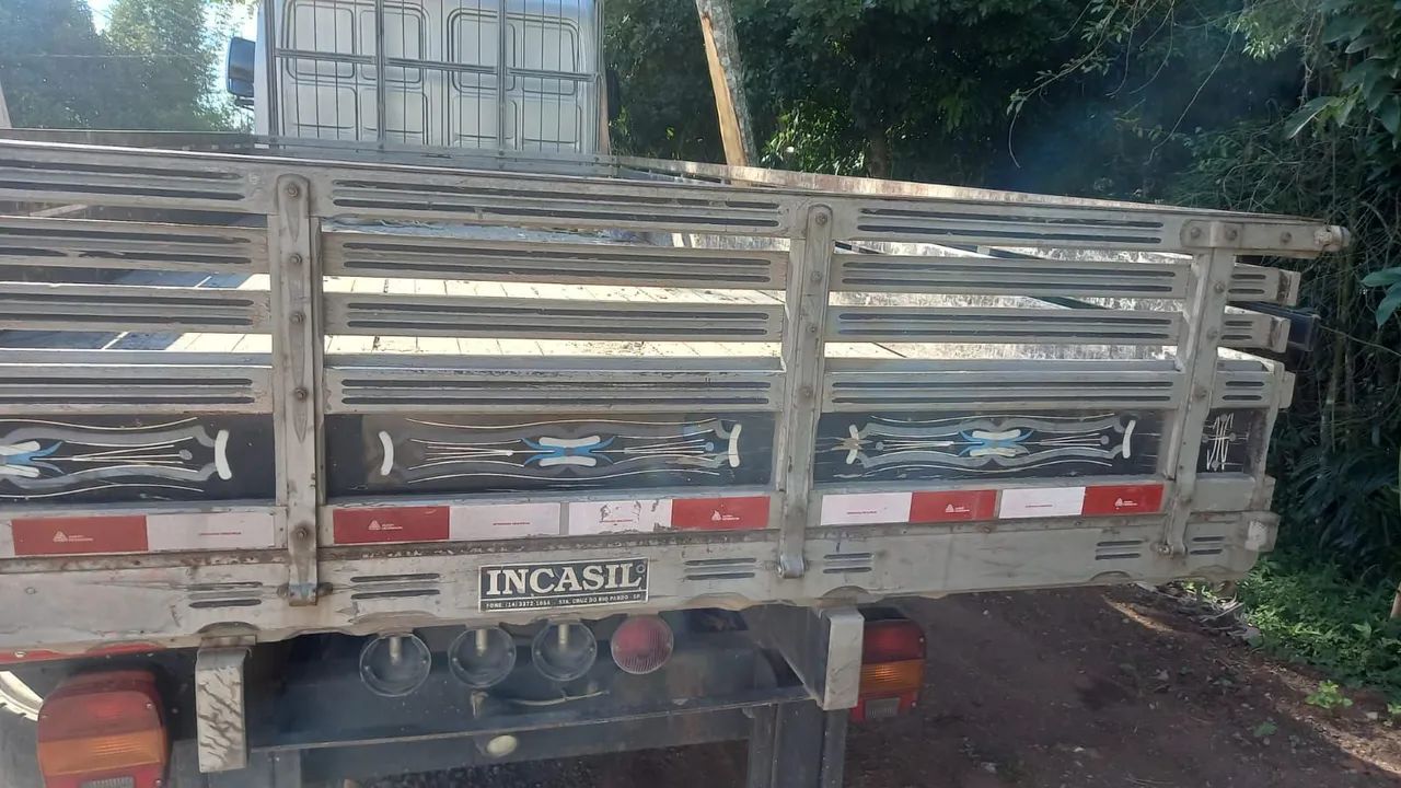 Caminhão Ford Cargo 815 - Excelente estado - Foto 2