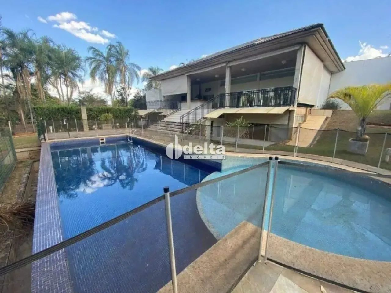 Casa em condomínio Morada do Sol disponível para locação em Uberlândia-MG