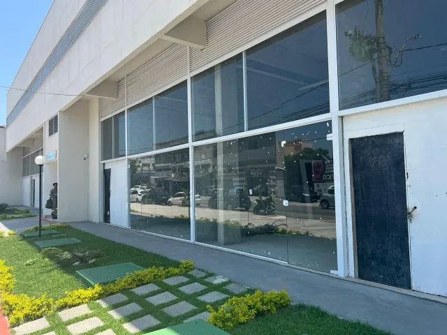 LOJAS NO COND VILLA SANTA INÊS EM VILA VELHA - 41 ou 82m²