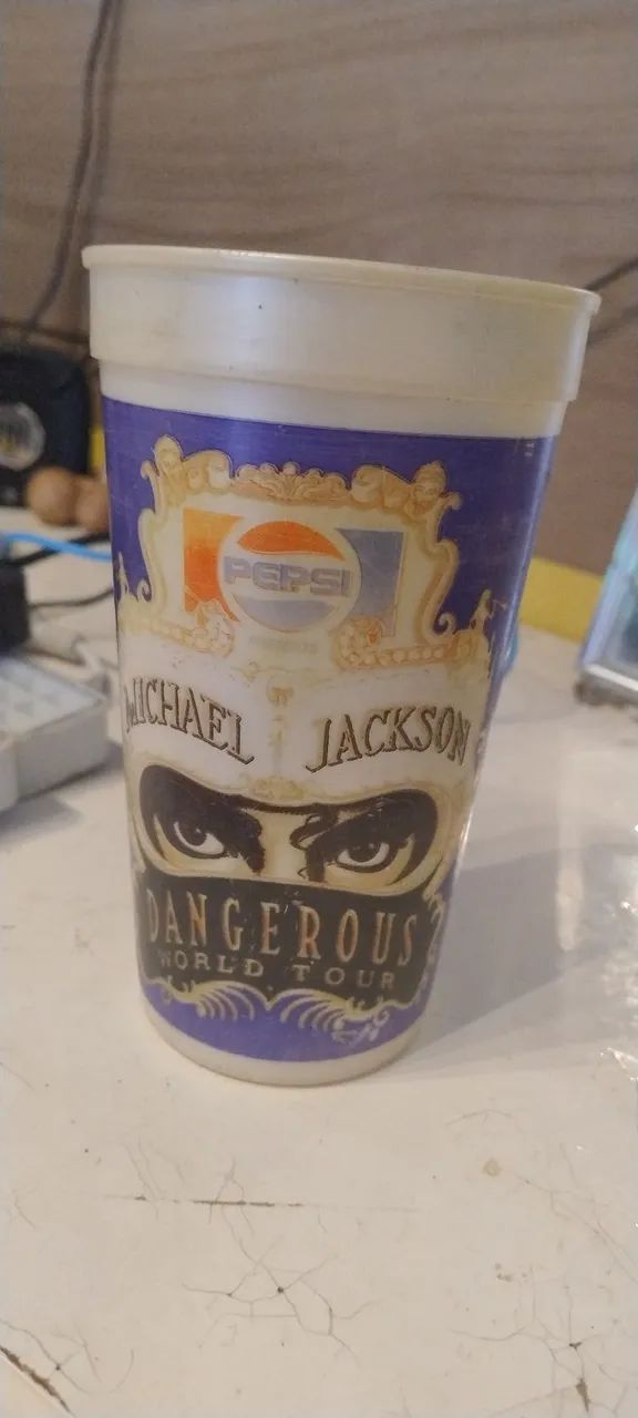Copo Michael Jackson 