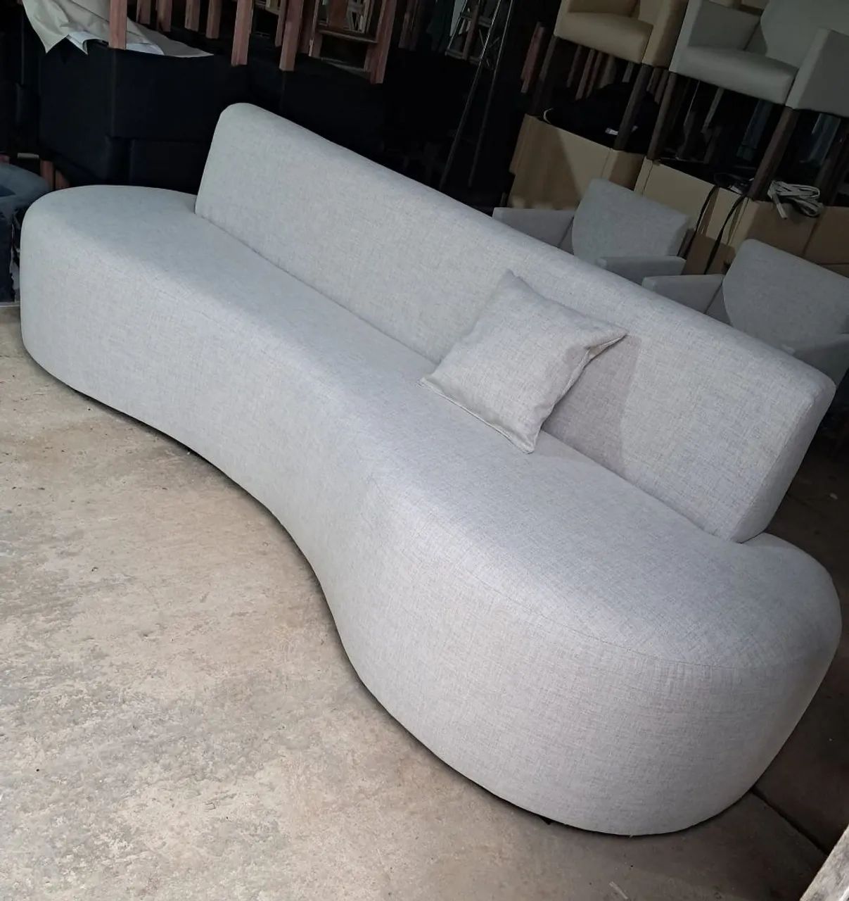 Sofás modelo orgânico encosto reto om 2.70m  - Foto 4