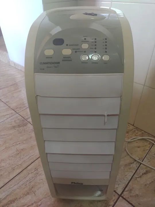 Climatizador Umidificador Frio e Quente Philco - Funcionando perfeitamente!! - Foto 4