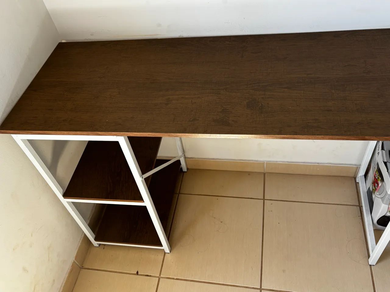 Escrivaninha/Mesinha64168520791682121