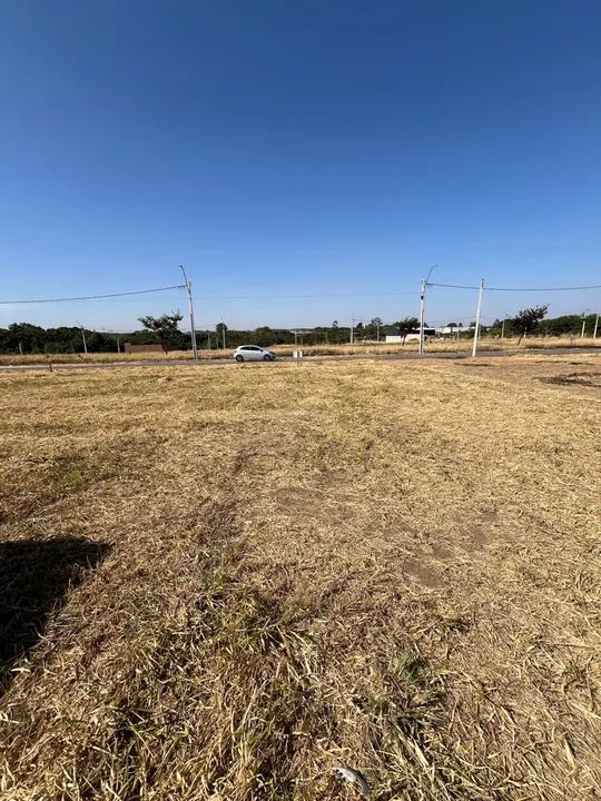 Ágil terreno plano em Abadia de Goiás ótima.