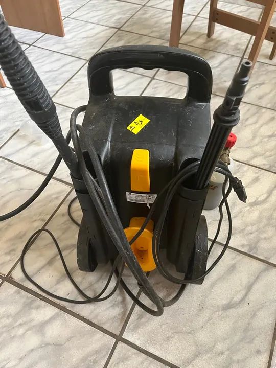 Lavadora de Alta Pressão - Limpeza Profissional