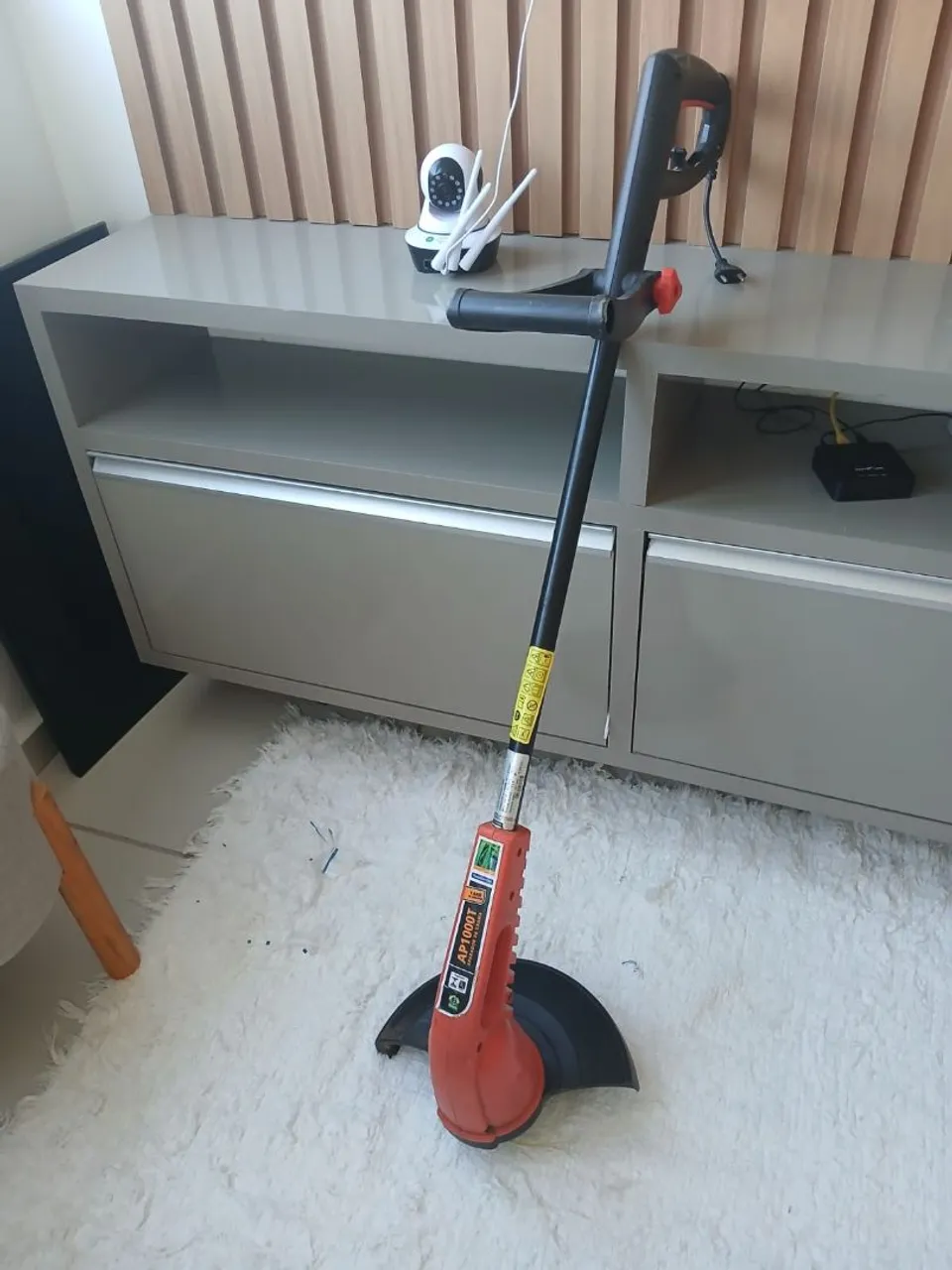 Roçadeira Elétrica AP1000T