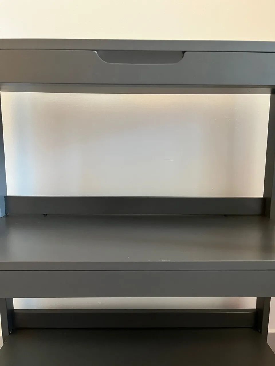 Gray Retractable Shelf64850628264450121