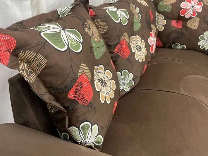 Sofá de Canto 5 Lugares Suede Marrom - Foto 2