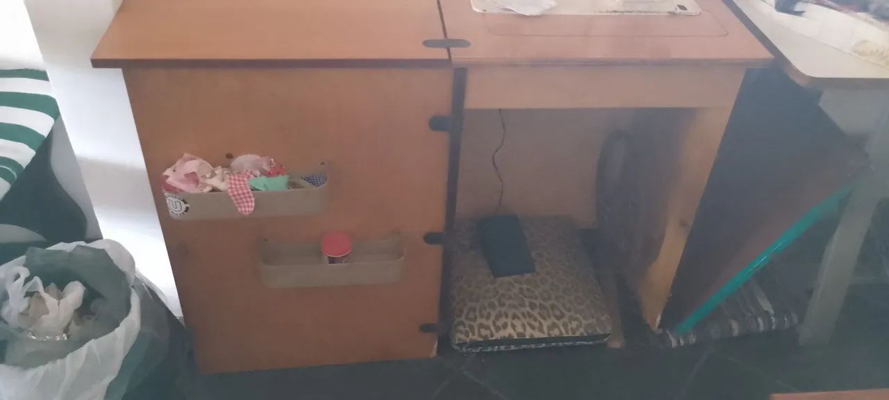 Máquina de costura Elgin Zig Zag usada - Foto 4