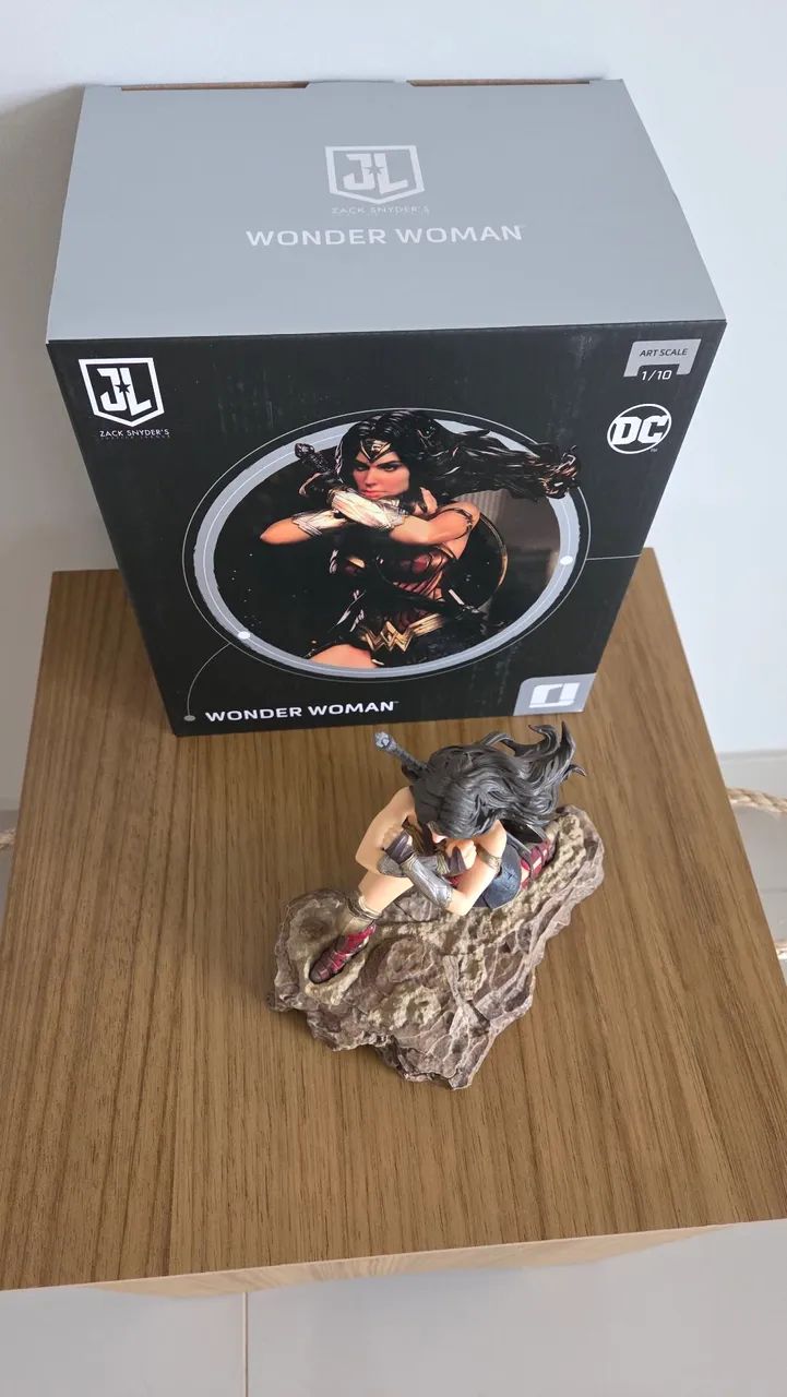 WONDER WOMAN IRON STUDIOS 1/10 - Foto 4