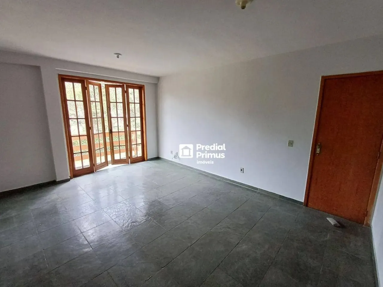 Apartamento com 2 quartos para alugar,em Vale dos Pinheiros - Nova Friburgo/RJ
