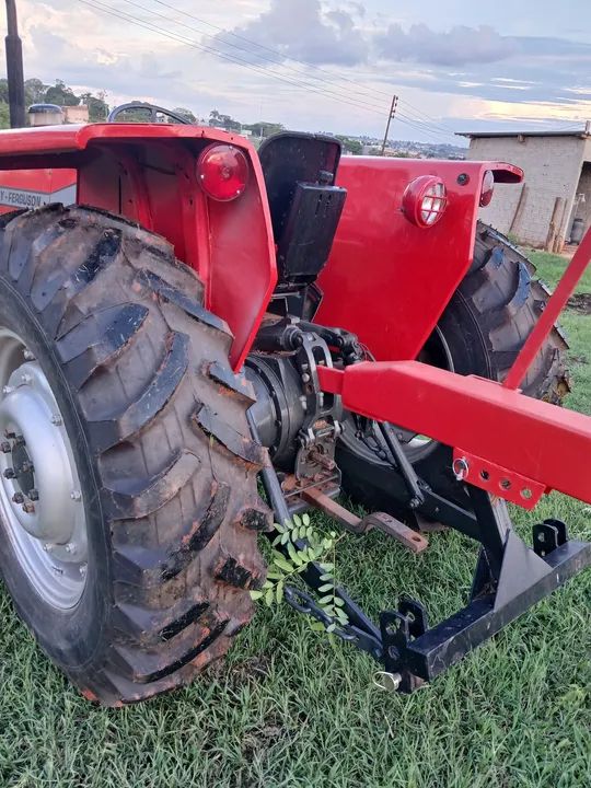 Trator Massey Ferguson 265