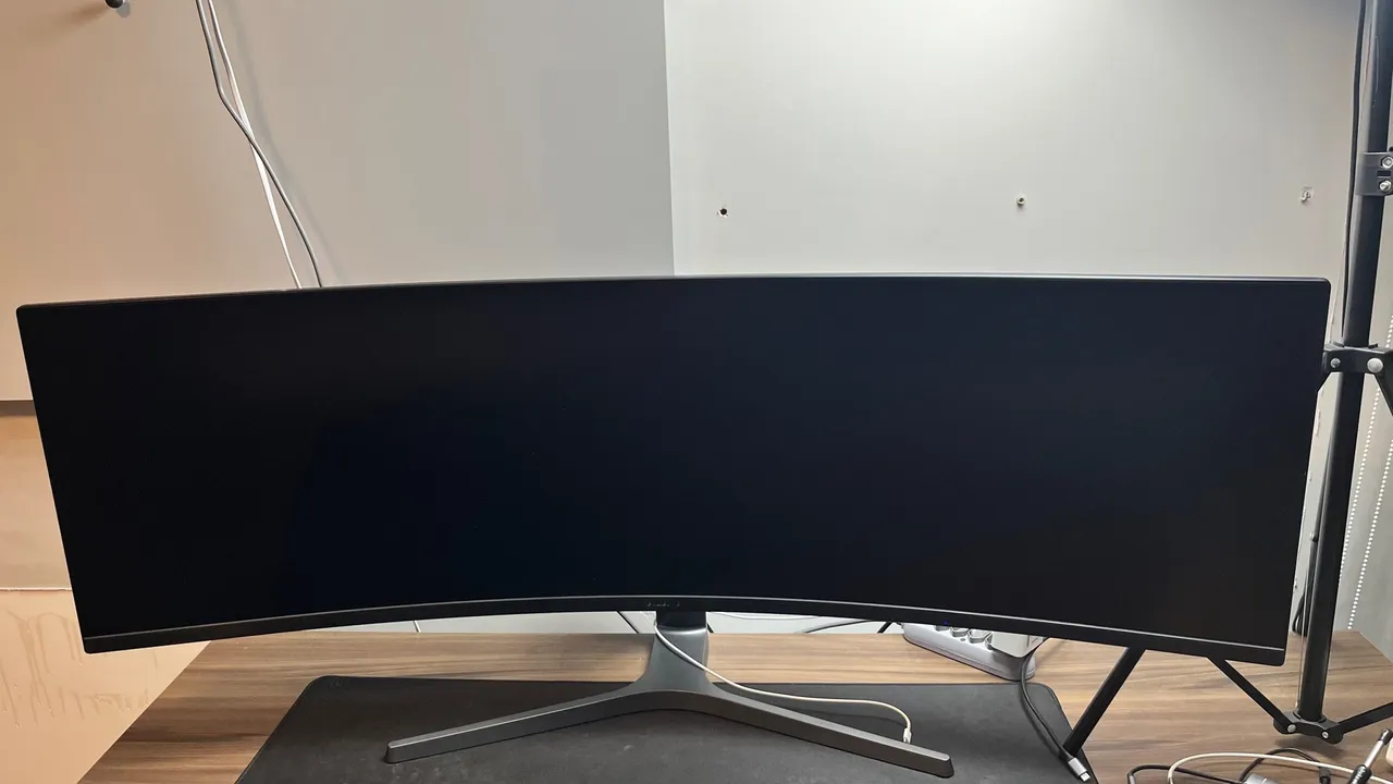 Monitor Gamer Curvo, Samsung Odyssey RG90, 49'' Preto, Tela Super Ultrawide