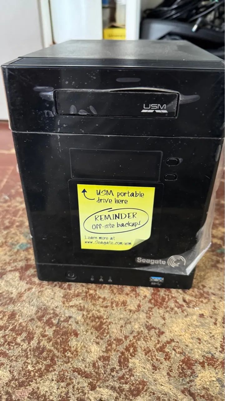 NAS COM 2 HDs de 4TB cada (Backup)