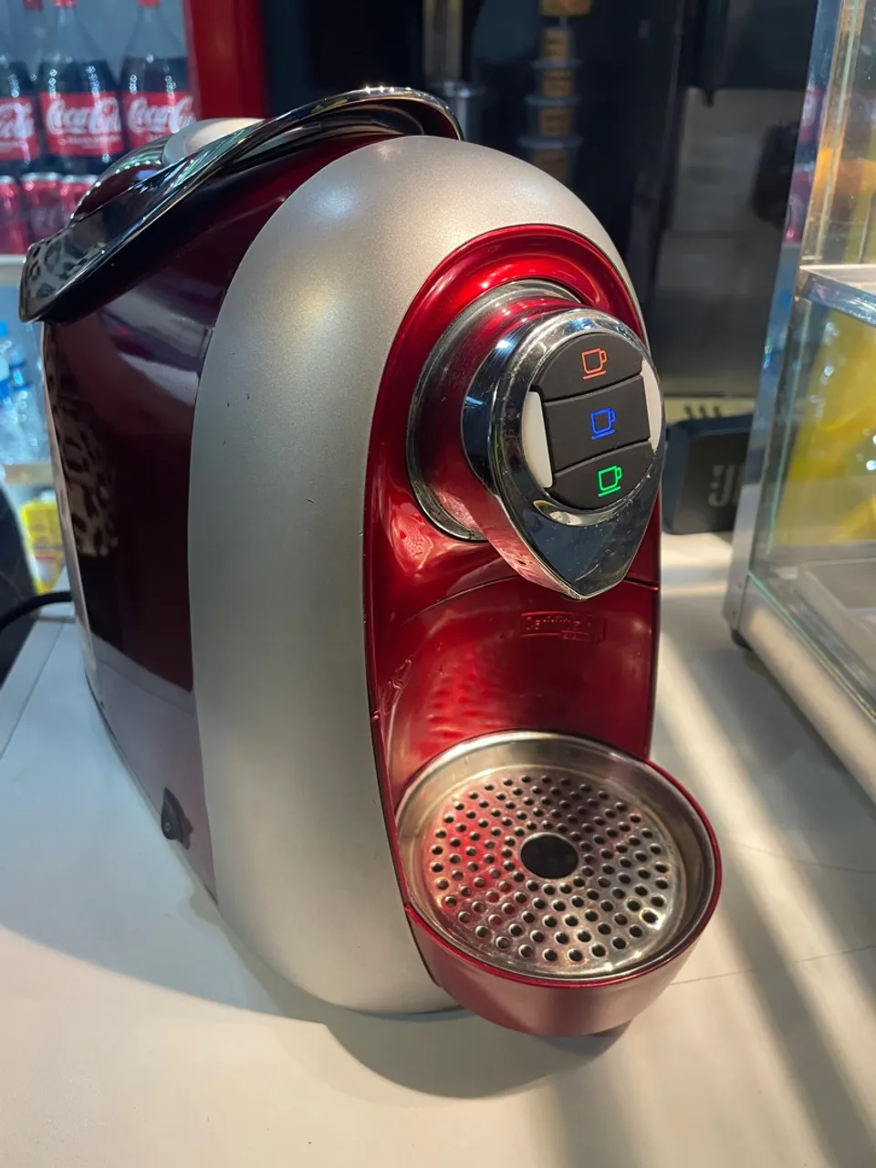 Cafeteira Expresso com 2 cápsulas Refil