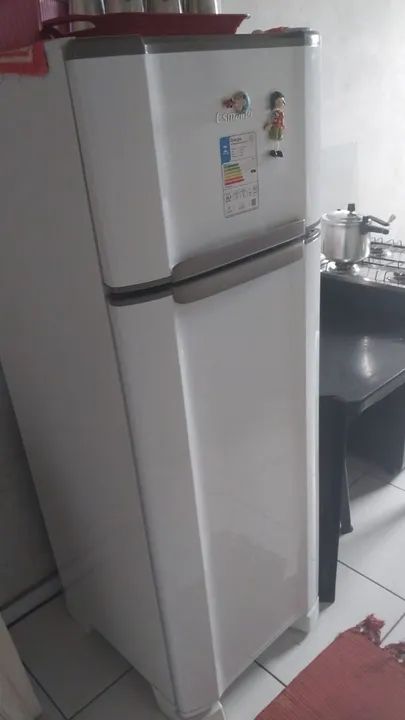 Geladeira Duplex Esmaltec