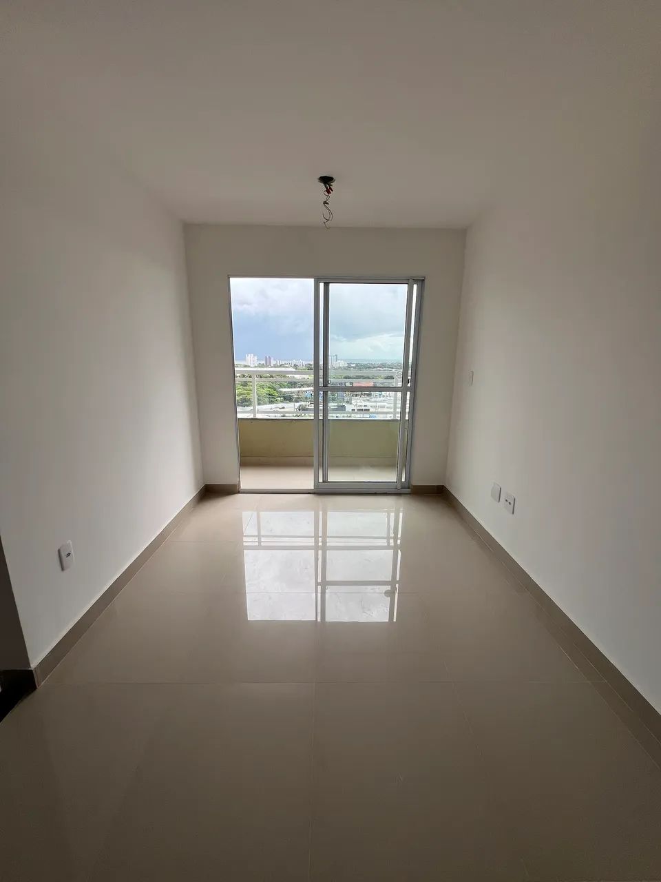 Alugo AP NOVO, 2 quartos, 1 WC, porcelnato, area de lazer completa, COHAMA