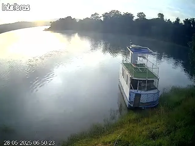 Houseboat (casa barco)