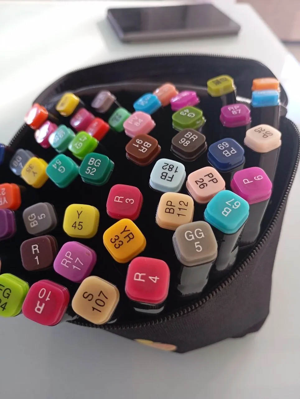 Kit de 48Canetas Marcadoras Artísticas - Cores Vibrantes!