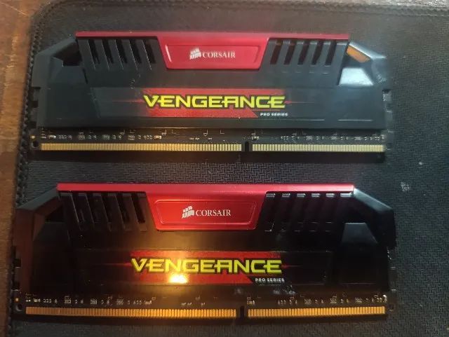 Corsair Vengeance 8GB DDR3 1600MHz RAM Memory64317907994242120