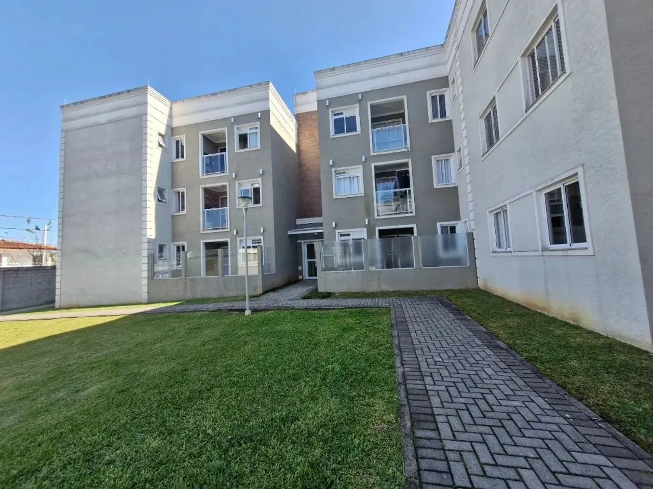 Apartamento com 3 dormitórios para alugar, 70 m² por R$ 2.200/mês - Uberaba - Curitiba/PR