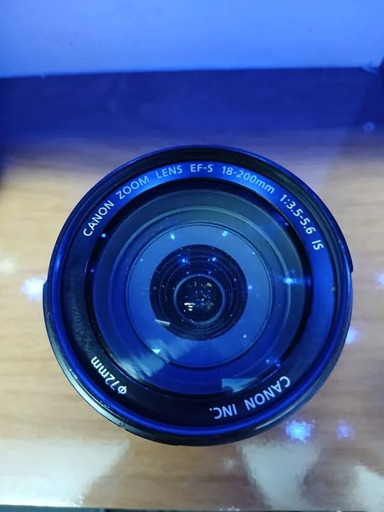 Lente Canon EFS 18-200mm Image Stabilizer - Foto 2