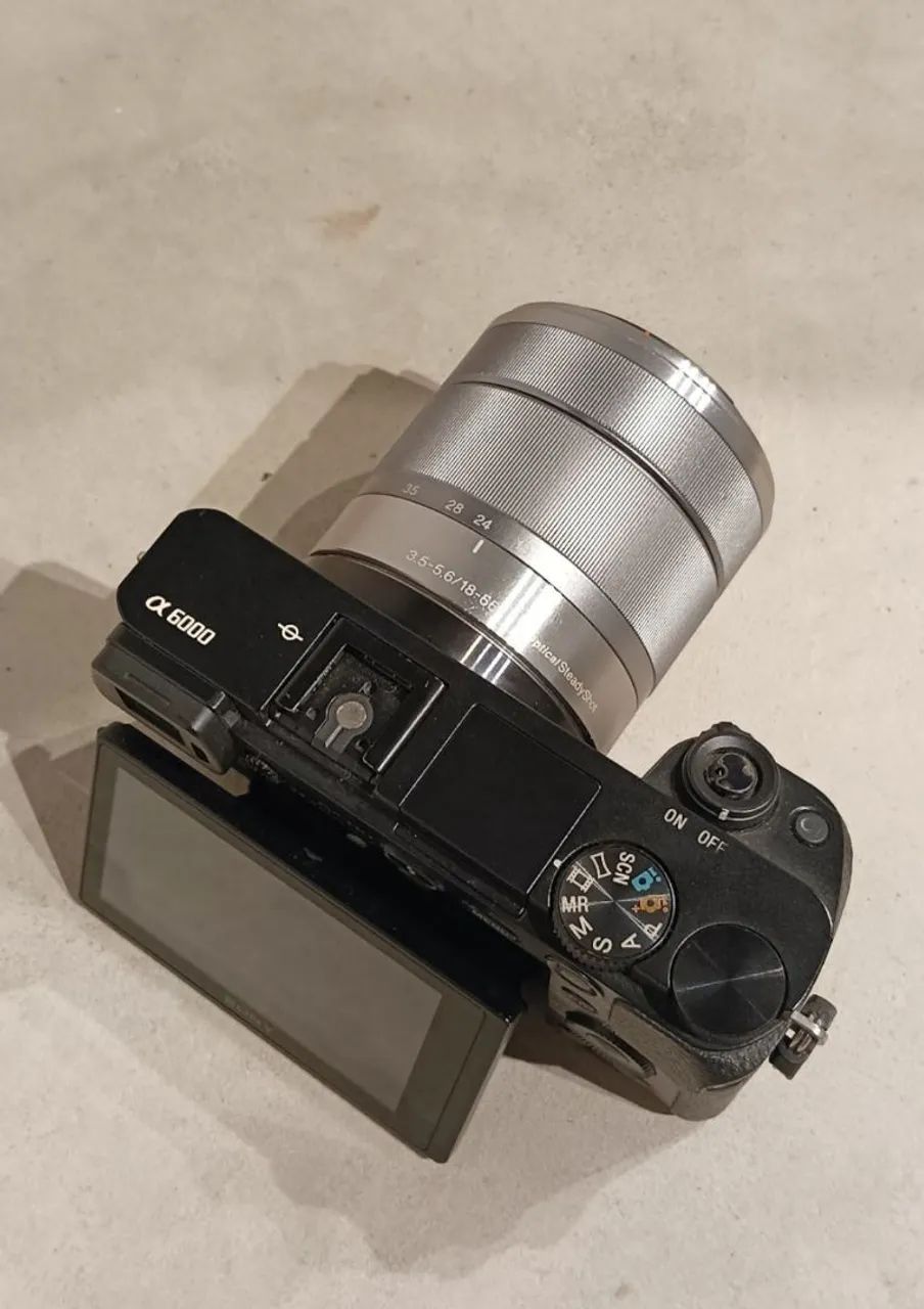 Câmera Sony Alpha a6000  - Foto 2