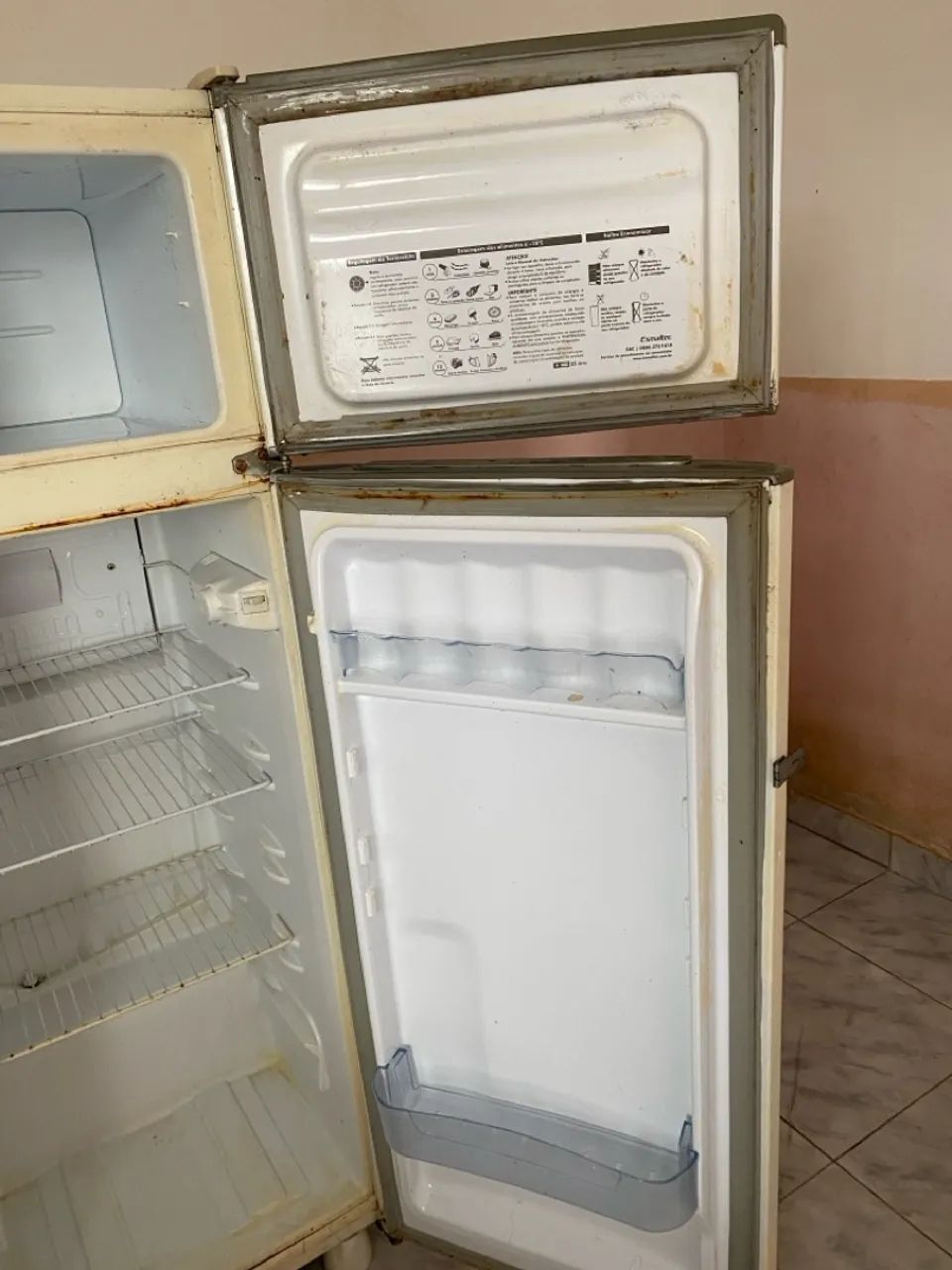 Geladeira Esmaltec obs: LER ANUCIO  - Foto 4