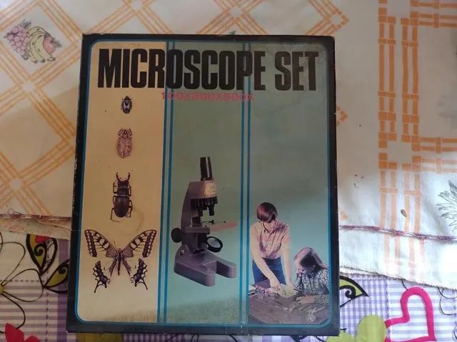 Microscópio Set de Os Cientistas da Editora Abril - Anos 70