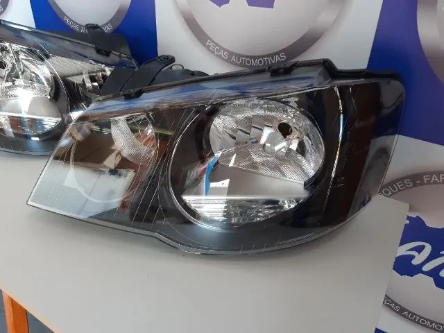 farol golf 2008 a 2013 mascara negra