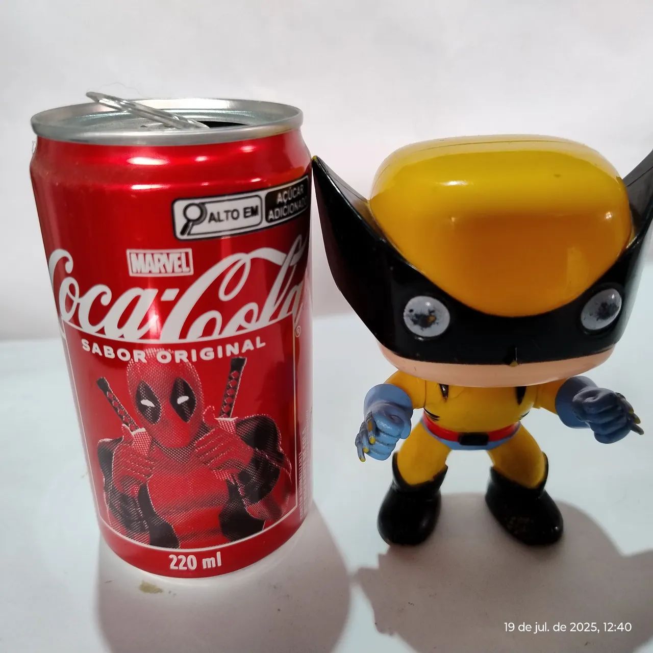 Funko Pop Wolverine + latinha promo da coca  - Foto 3