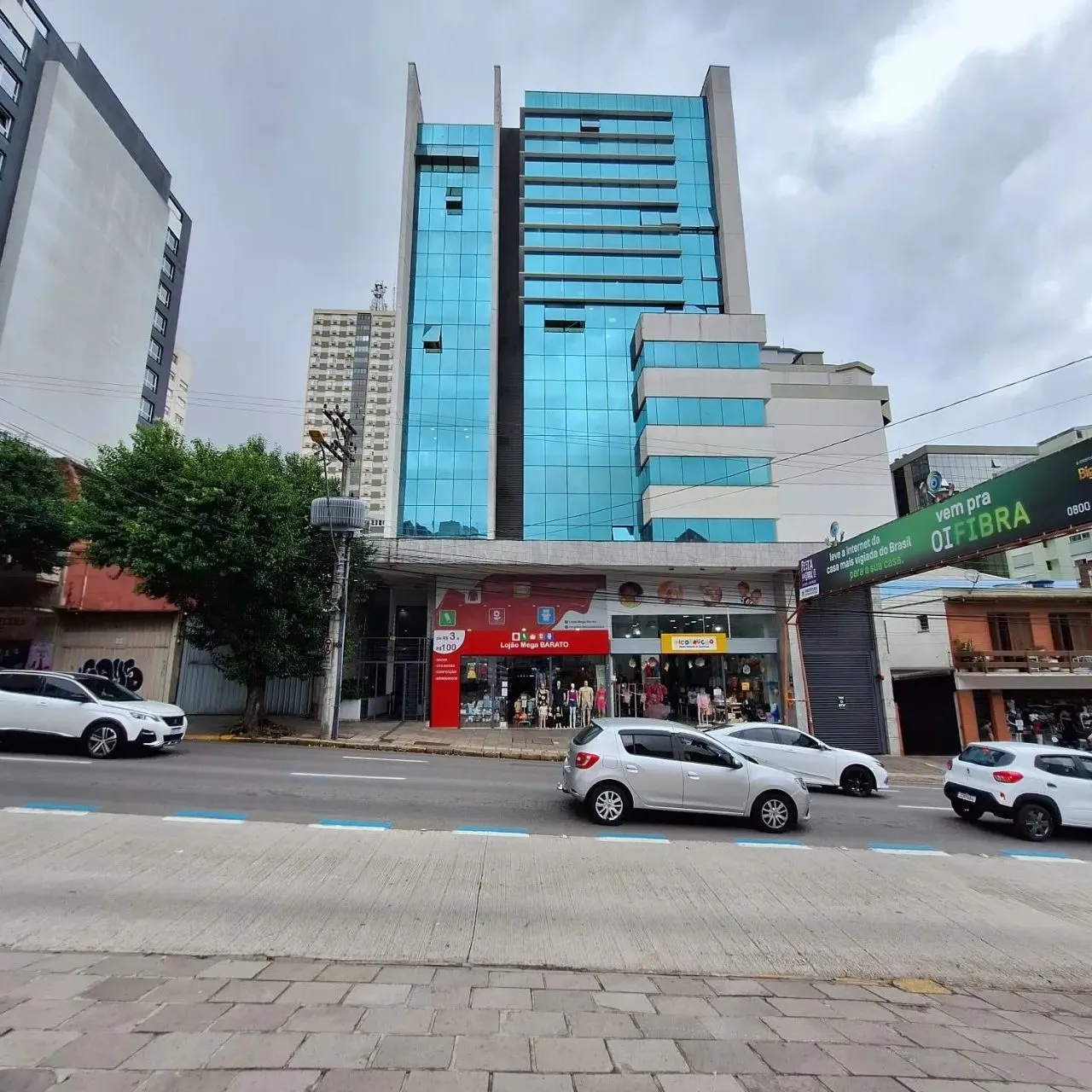 Venda de sala aérea em Caxias do Sul, bairro Centro