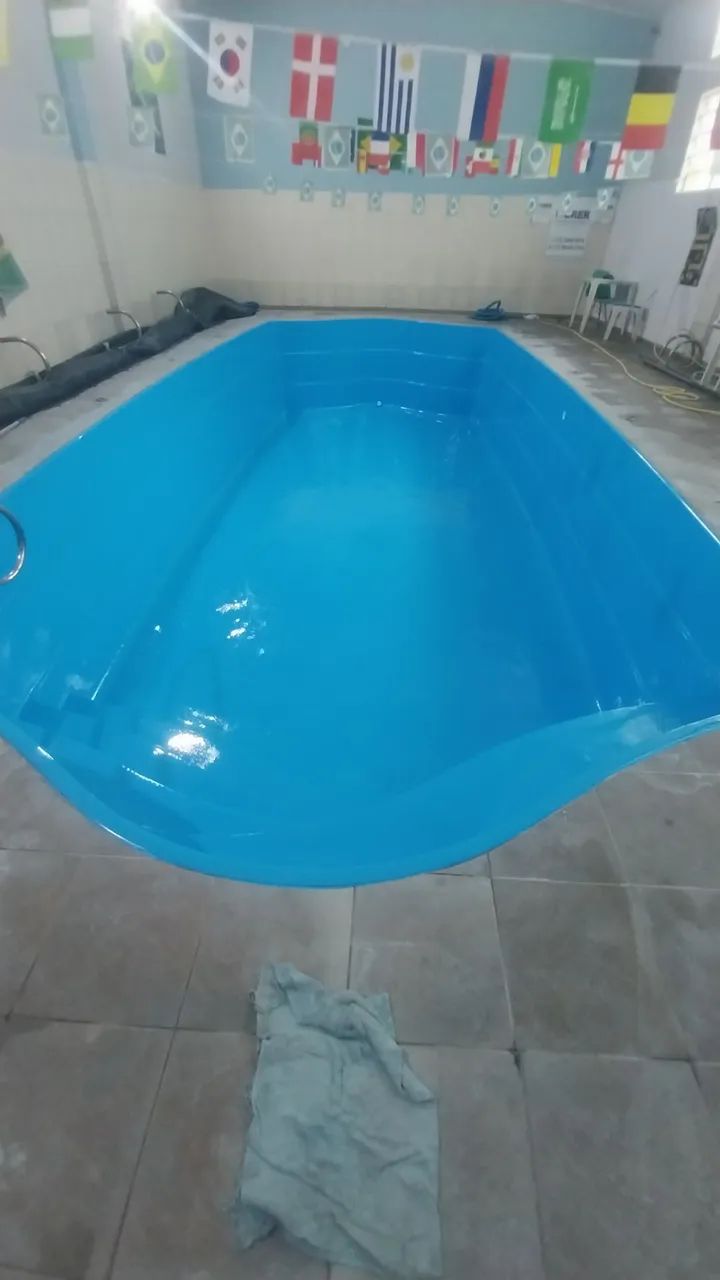 Reformas e pintura de piscinas de fibra