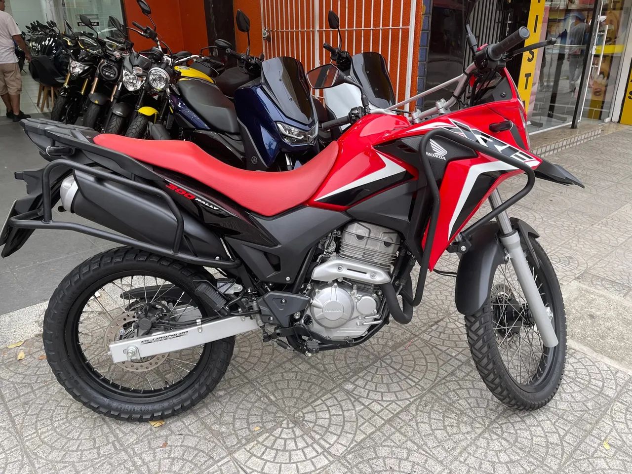 Honda XRE 300 Rally - Ano 2023 - 6 mil km (Muito nova ) 