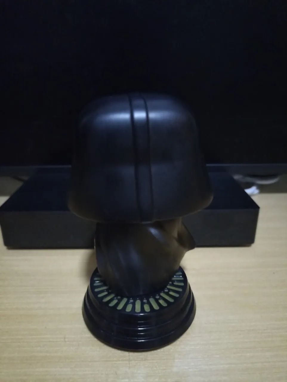 Funko Pop - Darth Vader (Lights & Sound - Luz e Som) #343 - Foto 4