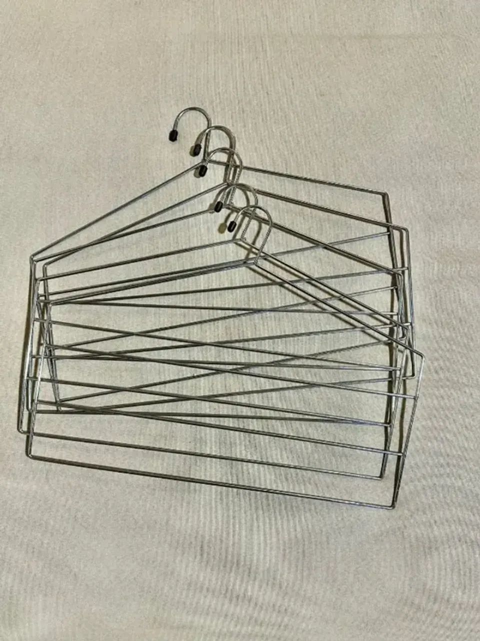 Cabides para calça (preço referente a 1 unidade) - Foto 2