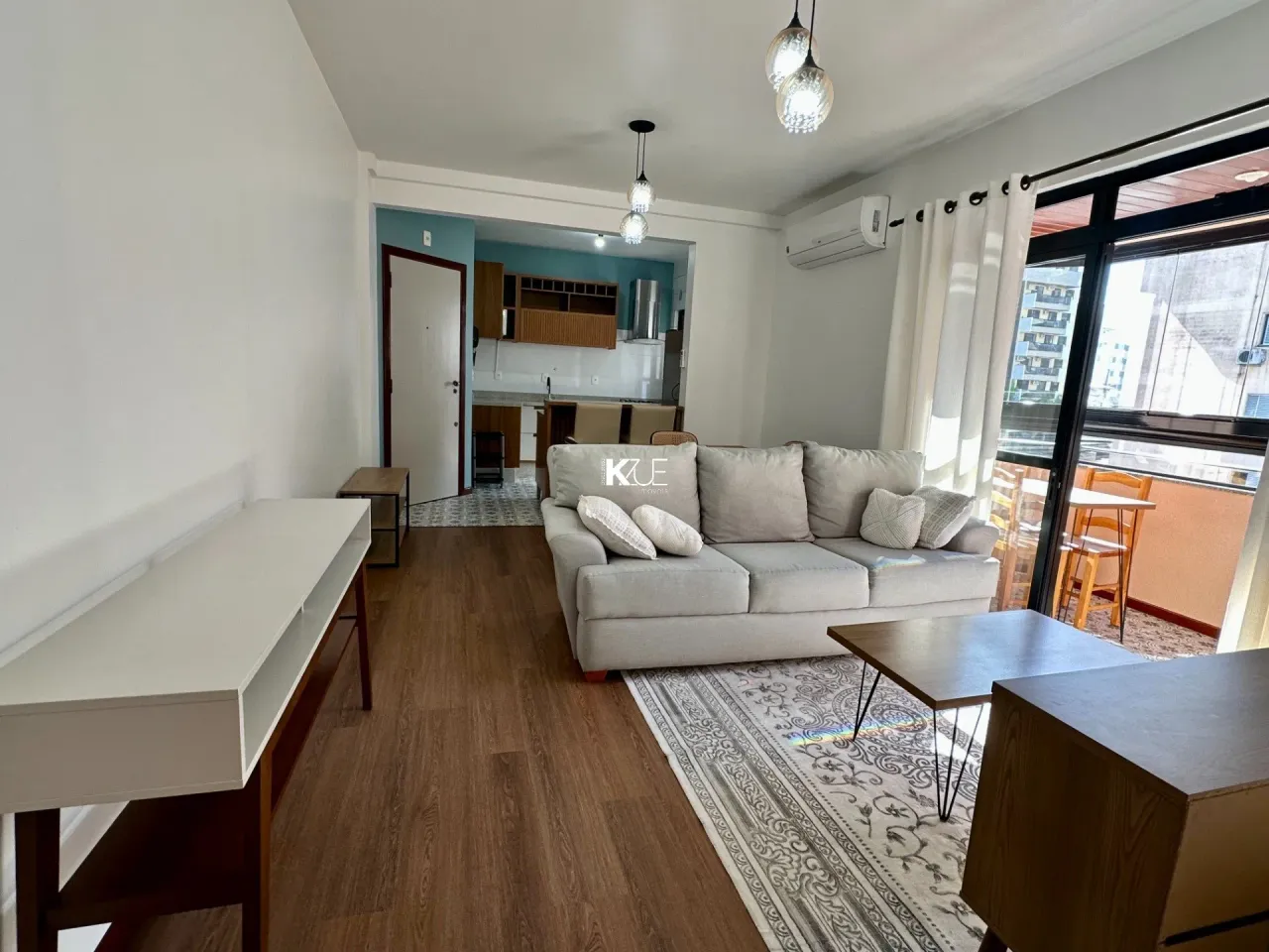 Apartamento 02 dormitórios para locação no bairro Estreito, em Florianópolis SC