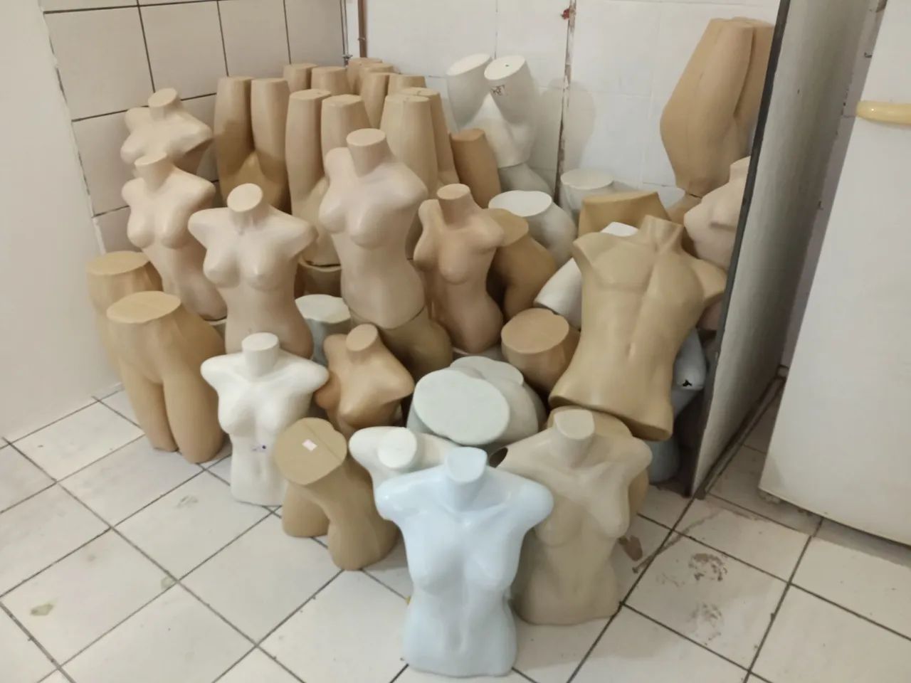 Lote ou Individual de Manequins para Exposição  - Foto 3