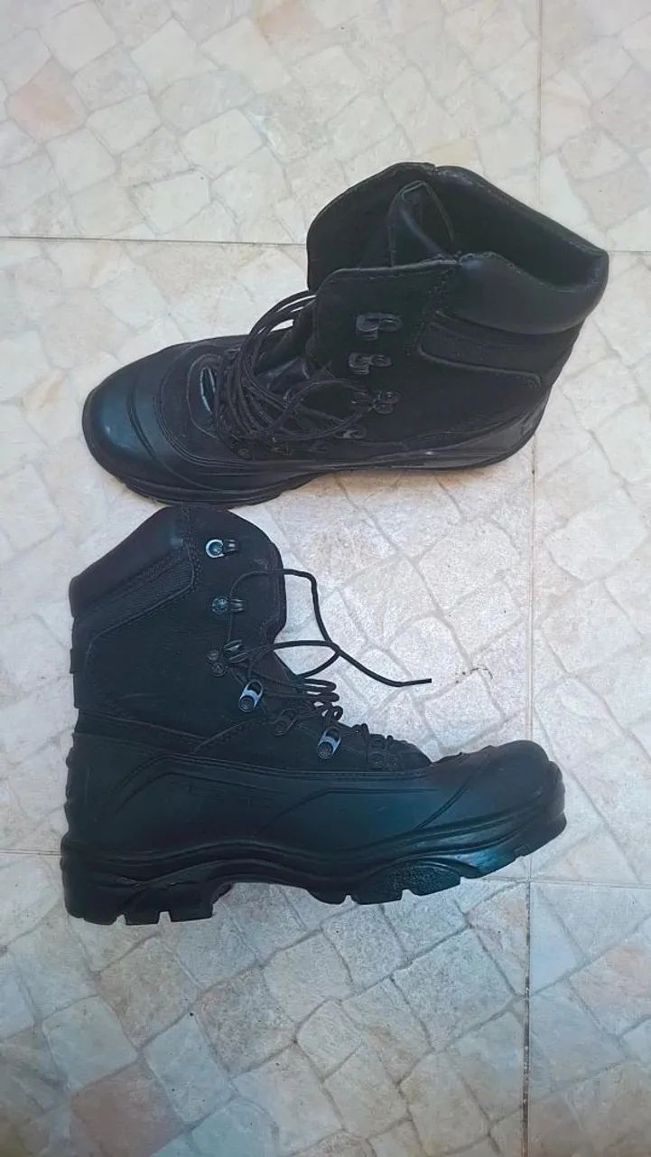 Botas Táticas Pretas - Foto 3