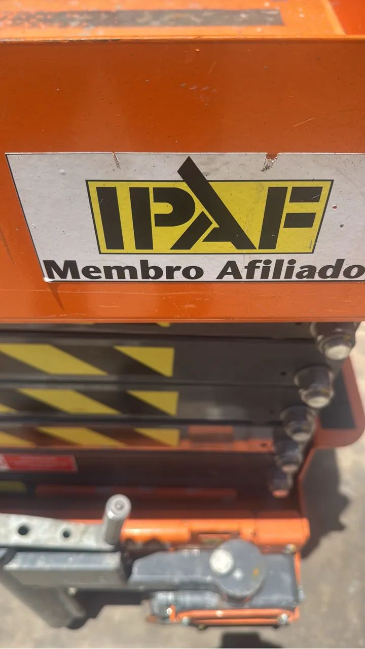 Plataforma tesoura 8 metros 